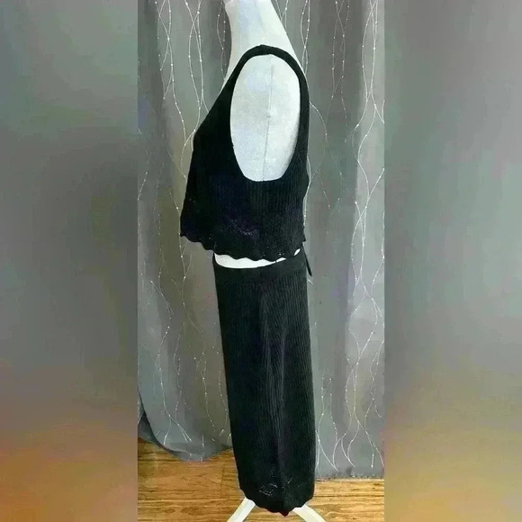 NWT House of Harlow 1960 Black 2 Piece Crochet Cropped Tank and‎ Midi Skirt Sz L - Picture 3 of 13